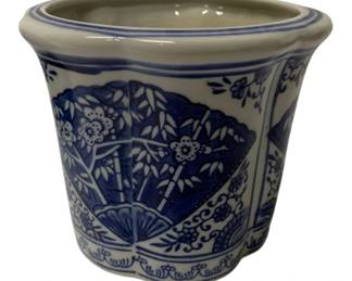 213 - Blue & White Planter - 5 x 6