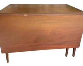 463 - Drop Leaf Table - 30 x 42 x 64