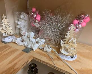 1267 - Shelf Lot of Assorted Items