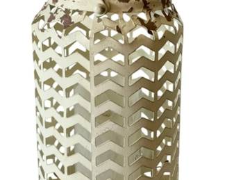 36 - Metal Candleholder Decor w/ Candle - 10.5 x 6.5