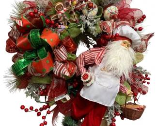 911 - Handcrafted Christmas Lighted Chef Santa Wreath (Description): 30 x 25