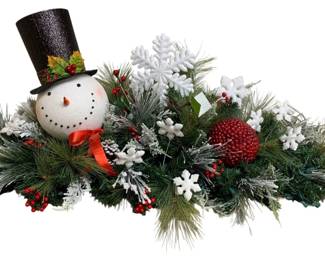 914 - Handcrafted Christmas Lighted Mantle Arrangement (Description): 57 x 20 x 14 Used as is electric/electronic/mechanical item. No guarantee all components, untested.
