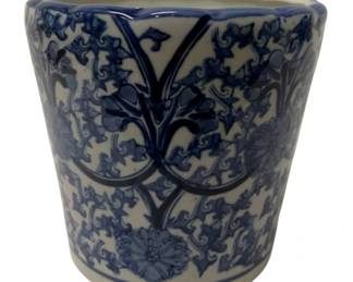 219 - Blue & White Planter - 7 x 7.5