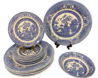 1412 - Vintage Blue/White Transferware China (Description): Made in England 10.5 Inches Round Has chips and cracks.