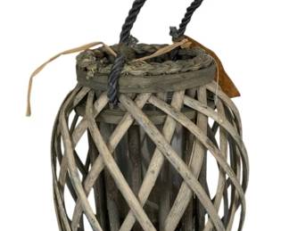 467 - Rustic Wicker Lattice Candle Lantern (Description): 17 x 9