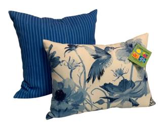 813 - 2 Climaweave Indoor/Outdoor Pillows - 15 x 15