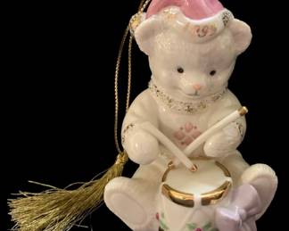 821 - Lenox 1999 Christmas Ornament - 3.75" Tall