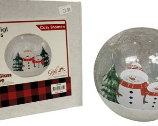 1089 - Cozy Snowmen LED Glass Globe in Box - 6" Round (Description): Used as is electric/electronic/mechanical item. No guarantee all components, untested.