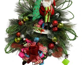 893 - Handcrafted Christmas Santa Wreath (Description): 32 x 28