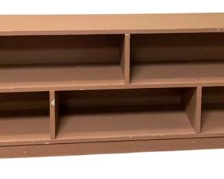 882 - Painted 2-Shelf Divided Bookshelf (Description): 23 x 75.5 x 11.5