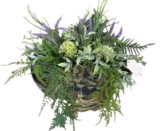 148 - Wall Handcrafted French Lavender Arrangement (Description): 20 x 20