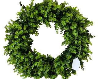21 - Boxwood Wreath - 21 Inches Round