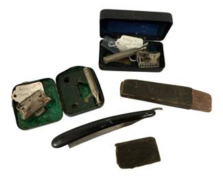 1379 - Antique Gem Brand Razors