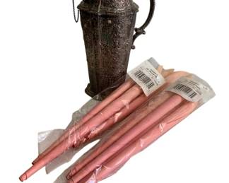 452 - Assorted Items - Wood Callas & Vintage Shaker