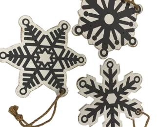 1115 - 3 Rustic Wooden Snowflake Hanging Decor (Description): 12.5 x 12.5