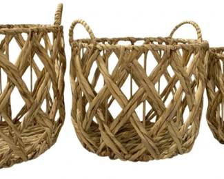 8543 - 3 Three Hands Water Hyacinth Baskets (Description): 15.75 x 15.75 x 12.75