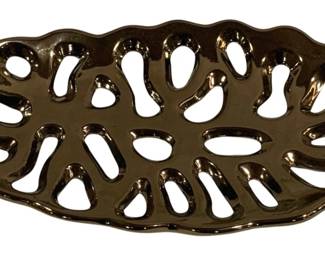 2511 - Three Hands Ceramic Tray - 16 x 9