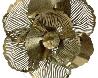 2668 - Three Hands Metal Flower Wall Art - 23.25" Round