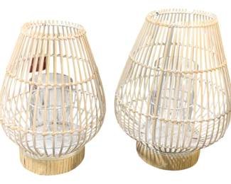 2791 - 2 Three Hands Candle Holders (Description): 11.75 x 9