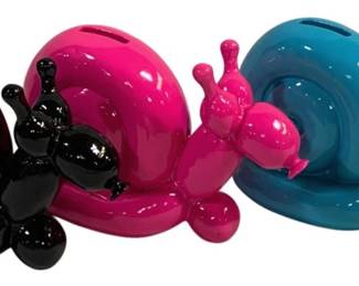 2587 - 3 Three Hands Snail Banks - 8.25 x 3.5 x 5.5