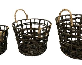 8514 - 3 Three Hands Water Hyacinth Baskets (Description): 15 x 15 x 11