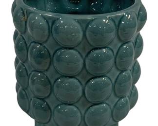 2550 - Three Hands Decorative Planter - 7 x 6