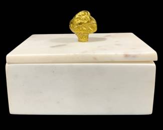 8569 - Three Hands Marble Box w/ Knob - 7 x 5 x 5