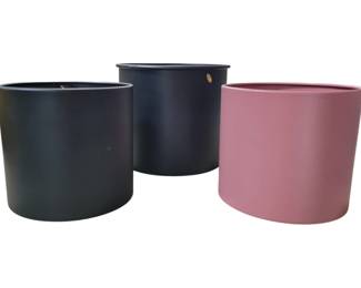 2519 - 3 Three Hands Metal Planters (Description): 2 - 6 x 6.5 1 - 7 x 8