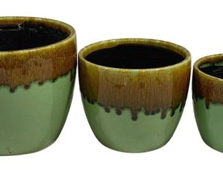 2539 - 3 Three Hands Ceramic Planters (Description): 7 x 8 6 x 6 5 x 5.5
