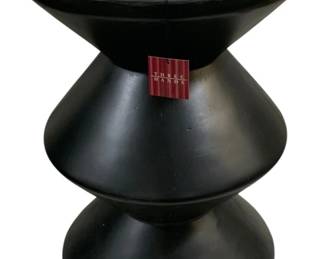 2678 - Three Hands Plant Stand - 22.5 x 16