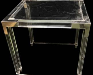4199 - Acrylic Table - 24 x 24 x 24