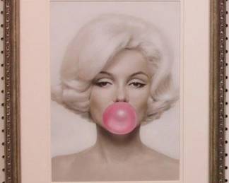 9018 - Marilyn Monroe Bubble Gum/ Audrey Hepburn Bubble G (Description): 17 X 21