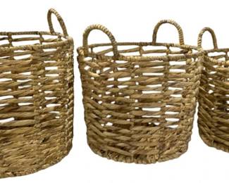 8556 - 3 Three Hands Water Hyacinth Baskets (Description): 17.5 x 17.5 x 16.75