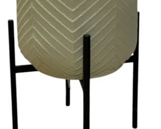2526 - Three Hands Planter w/ Metal Stand - 22 x 15 (Description): Planter is hard plastic