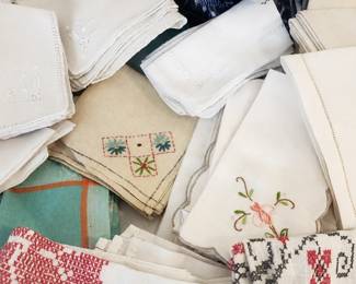 A lot of Vintage Table Linens