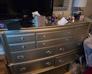 Contemporary dresser