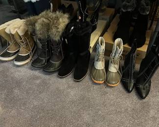 Shoes & boots sizes 7 through 10