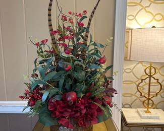 Lovely & warming floral arrangement!
