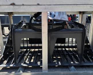 2026 LandHonor MRB-72-44W Mini Skid Steer Rock Grapple, Unused
