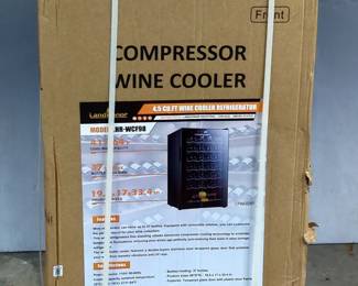 2026 LandHonor LHR-WCF98 4.5 Cu.Ft Wine Cooler Refrigerator, Unused