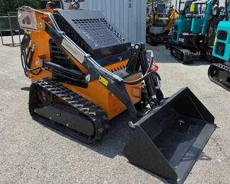 2026 LandHonor LHR-HT380Q1 Mini Skid Steer Loader, Unused
