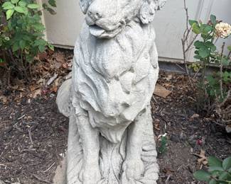 Yard statuary 