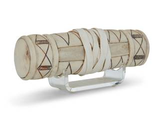 1159 George Blake (b. 1944, Hupa/Yurok) A carved elk antler purse with hide wrapping and incised triangular motifs, circa 1988 Appears unmarked Height 1 3/4 in., width 6 1/4 in., depth 1 1/2 in. Estimate: $400 - $600