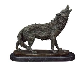 1387 20th Century Western School Howling wolf Patinated bronze on marble plinth Unmarked Height of bronze 13 1/2 in., width 15 1/2 in., depth 4 1/2 in.; height overall 14 1/2 in., width 17 5/8 in., depth 5 1/2 in. Estimate: $200 - $300