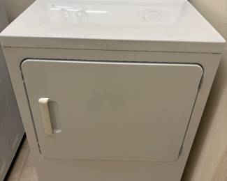 GE Super Capacity electric dryer