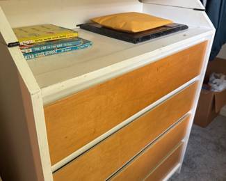Wood chest