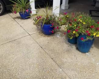 Ceramic pots