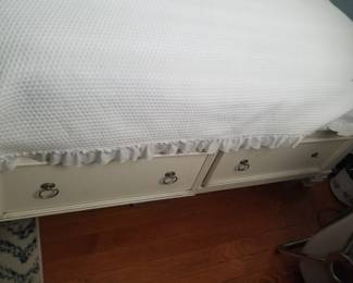 Queen bed with storage drawers