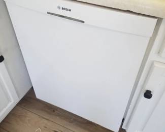 BOSCH dishwasher has stainless steel interior