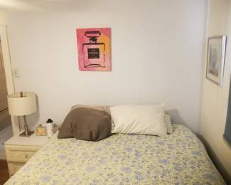 Queen bed